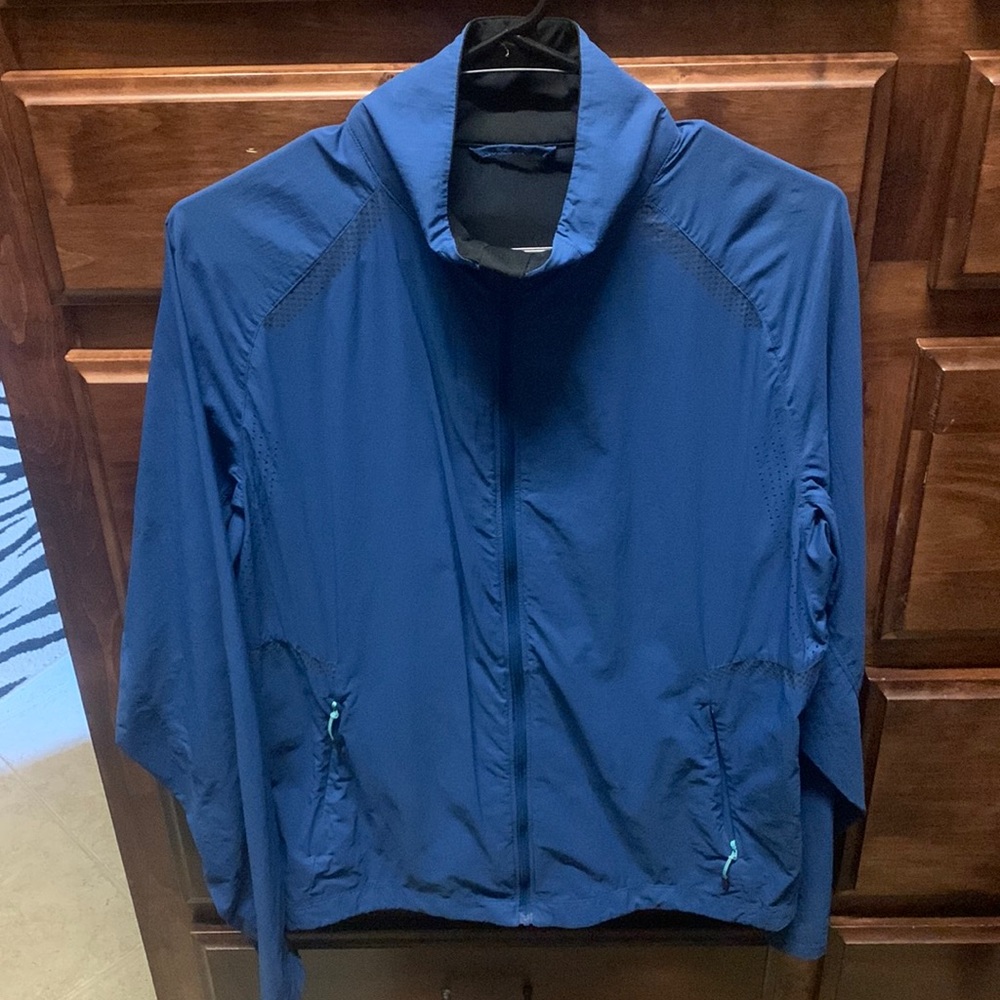 Men’s Lululemon Lightweight Running Jacket Size S Gently worn, smoke free home.